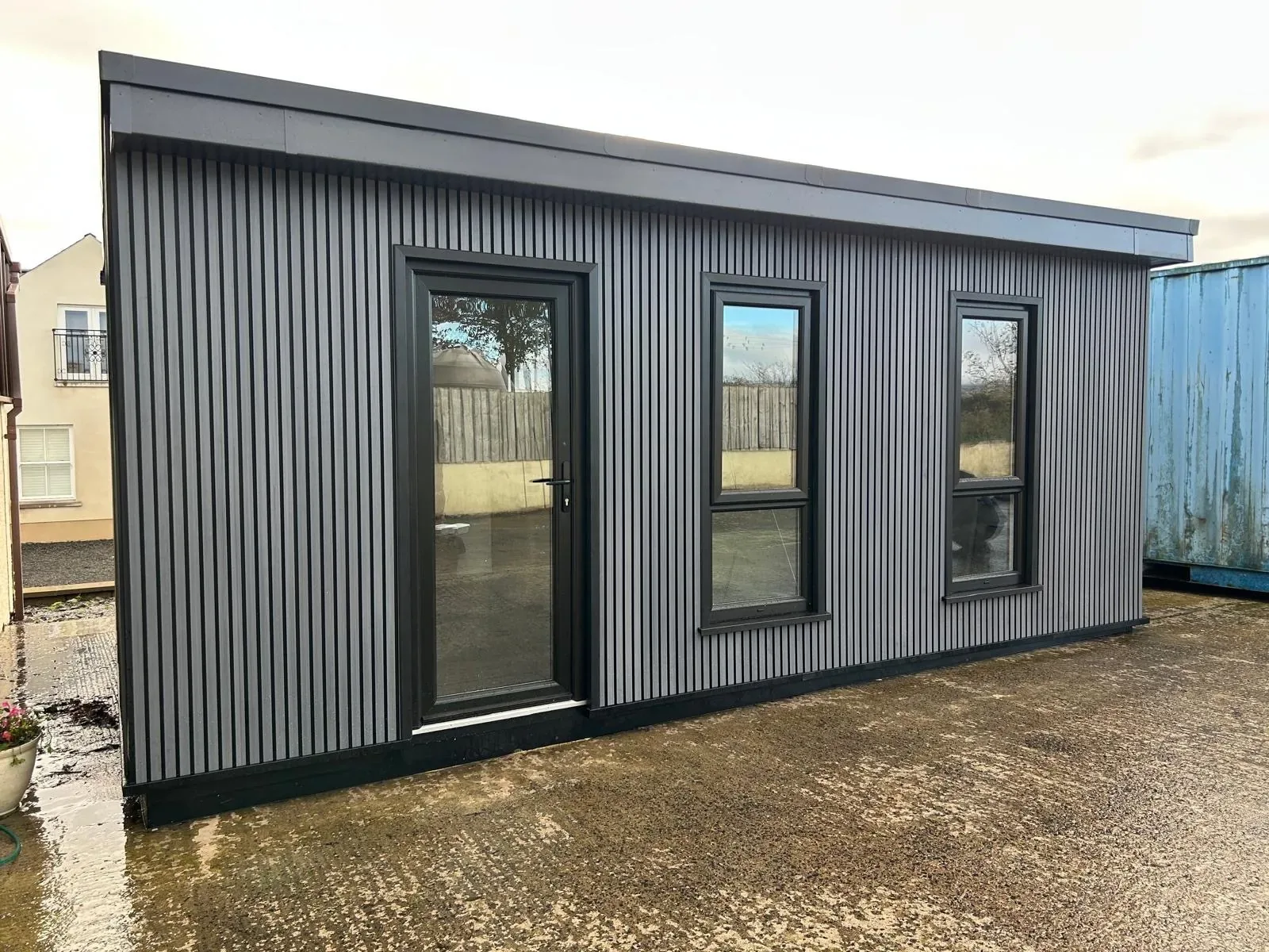 Premium Garden Office
